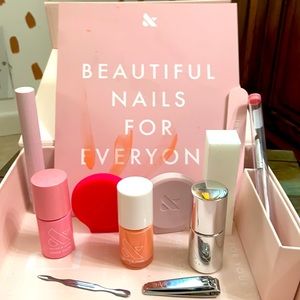 Olive & June Complete Mani System w/ Ridge Filler